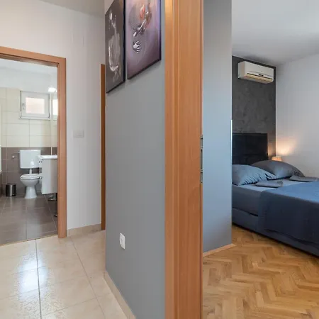 Lägenhet Pinocchio By Interhome